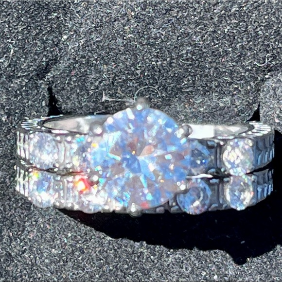 💎ONE LEFT sz 8💎Engagement Ring 3.35 TCW Middle Stone & Matching Wedding Band - Picture 8 of 10